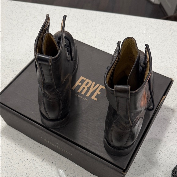 Frye Women’s Dark Leather Lace-Up Boots - Picture 2 of 5